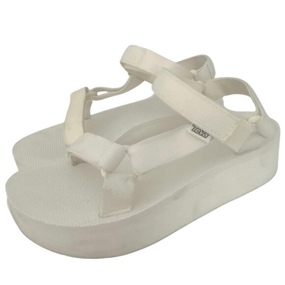 Teva platform white sandles Sz 8 in excellent condition low eight & comfortable - Picture 1 of 5